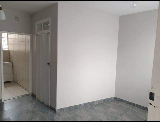 2 BEDROOM FLAT FOR SALE IN PEACEHAVEN